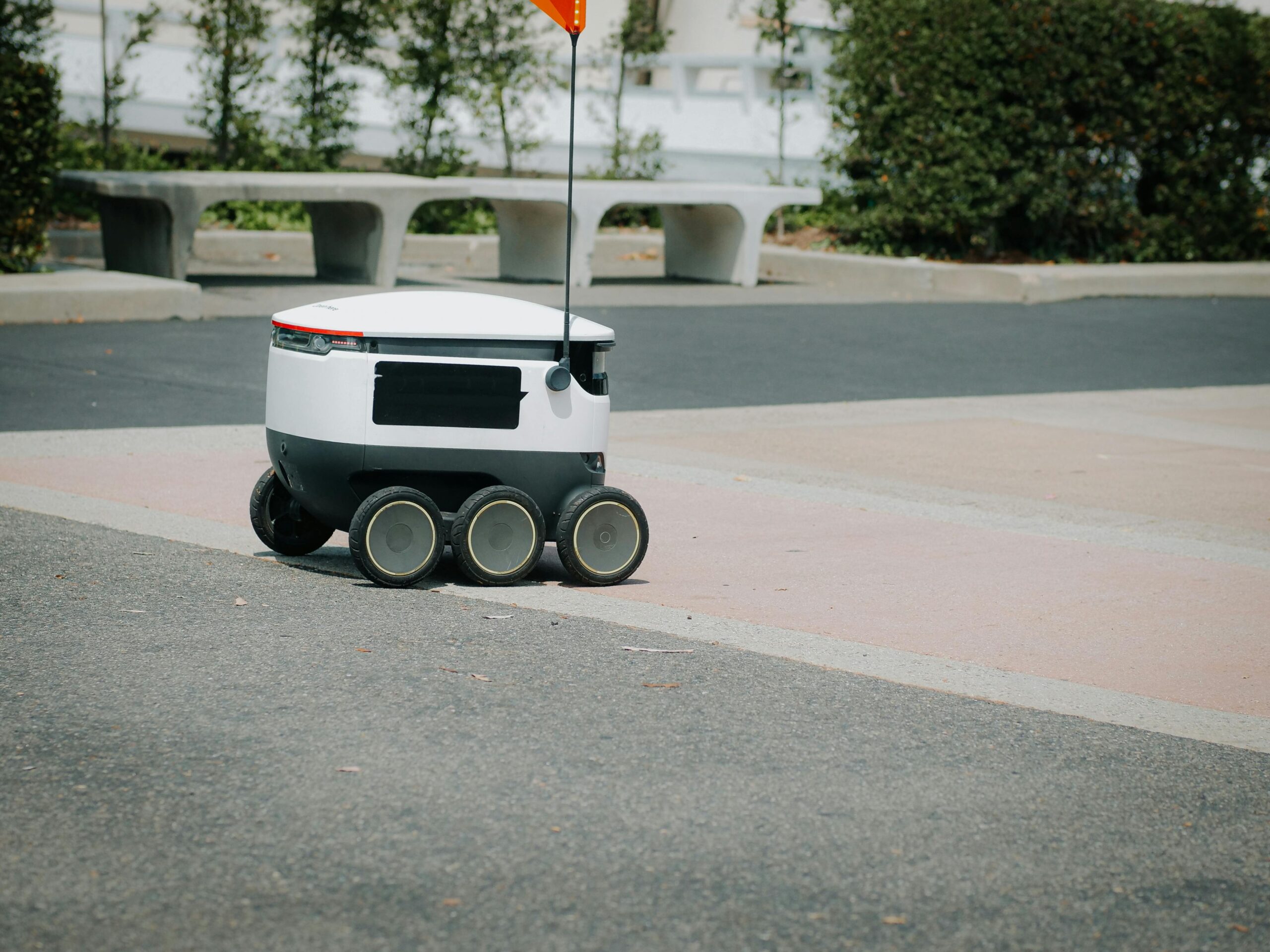 Any Robot Mower Said to Work Well in Uneven Yards